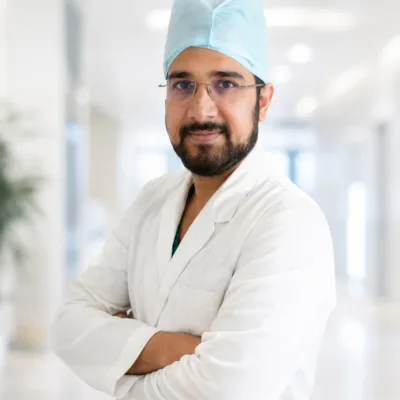 Dr. Sumit Kumar, orthopaedic specialist at Medanta Gurugram, India
