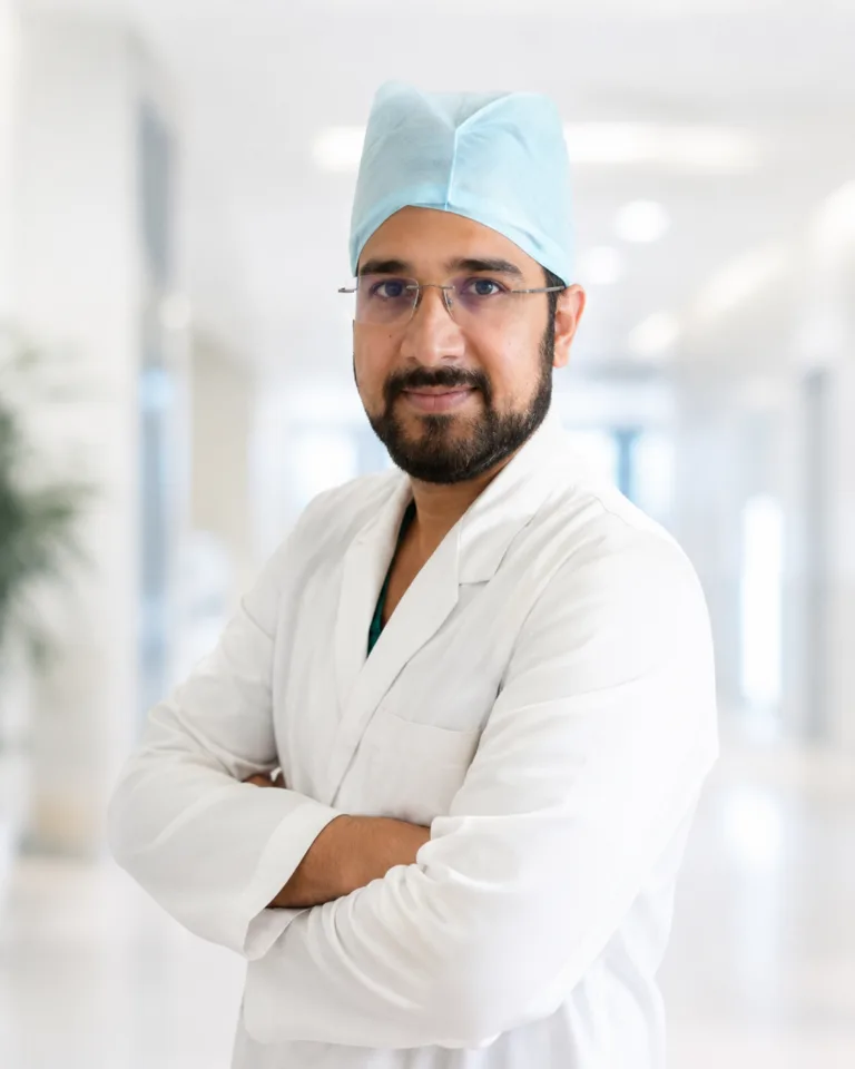 Dr. Sumit Kumar, orthopaedic specialist at Medanta Gurugram, India