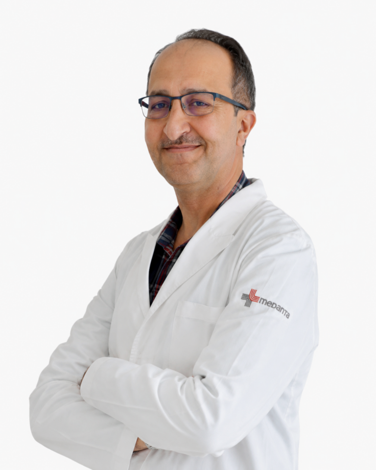 Dr. Vivek Dahiya, orthopaedic physician at Medanta Gurugram, India